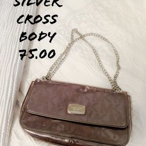 Mirror Michael Kors chain wristlet